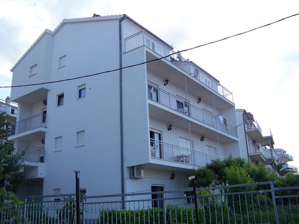 Apartments Vinka Podstrana Exterior photo